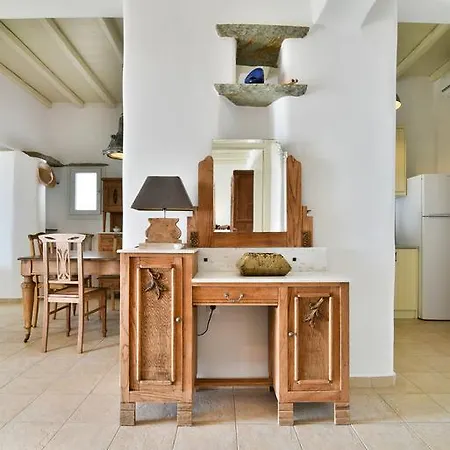 Akrotiraki Apartment *