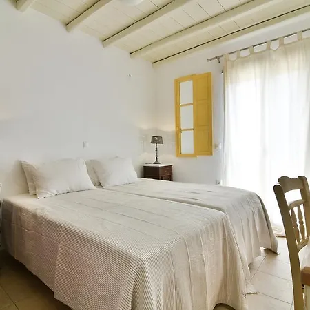 Akrotiraki Apartment *