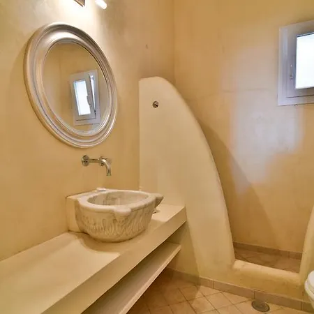 Akrotiraki Apartment